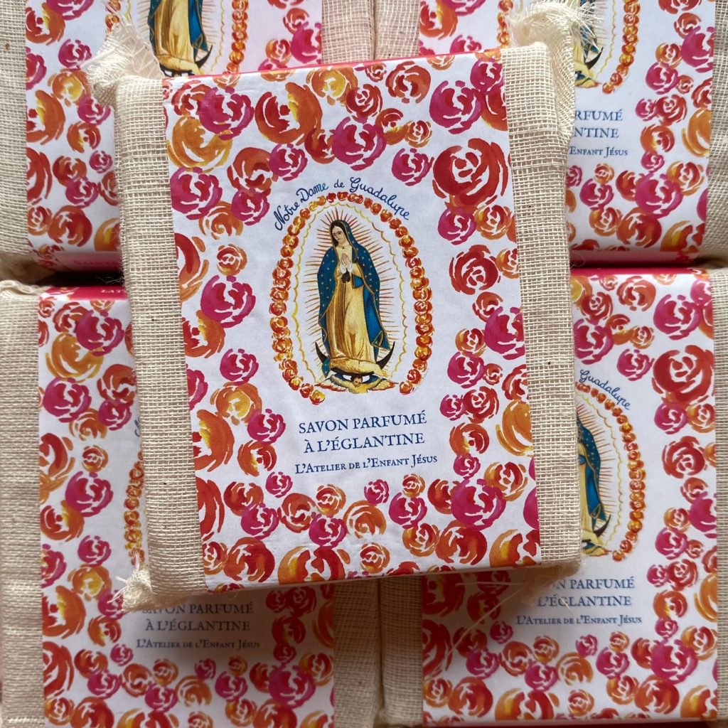 Savon Notre Dame de Guadalupe parfumé à la fleur d'églantine